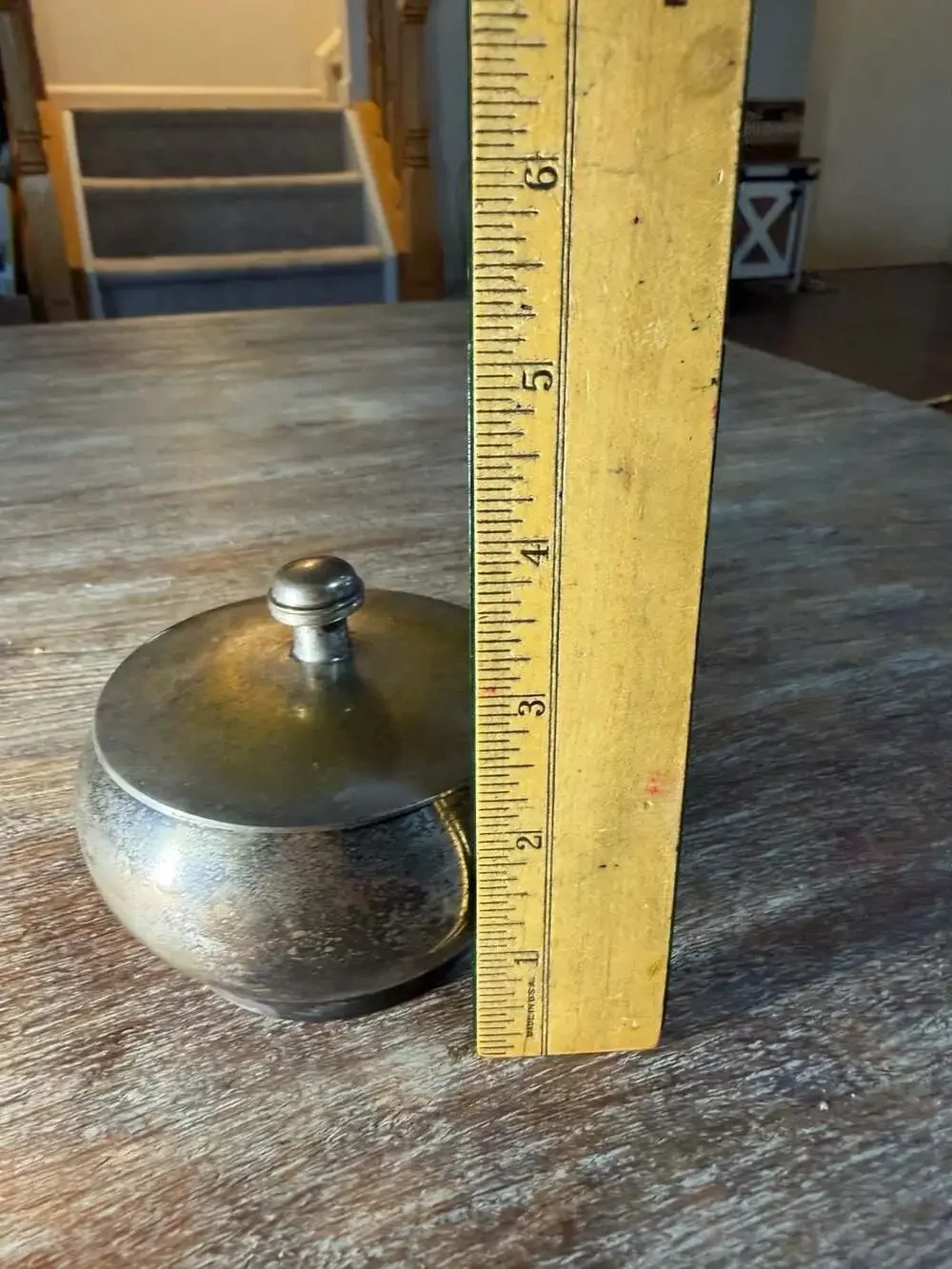 Cosmopolitan Silver Mercury Metal Candle with Lid